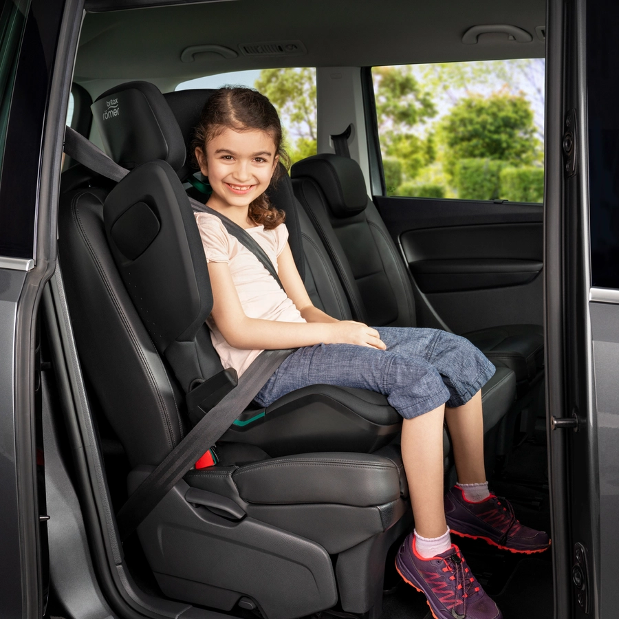 Britax Römer Kindersitz Kidfix M i-Size Night Blue