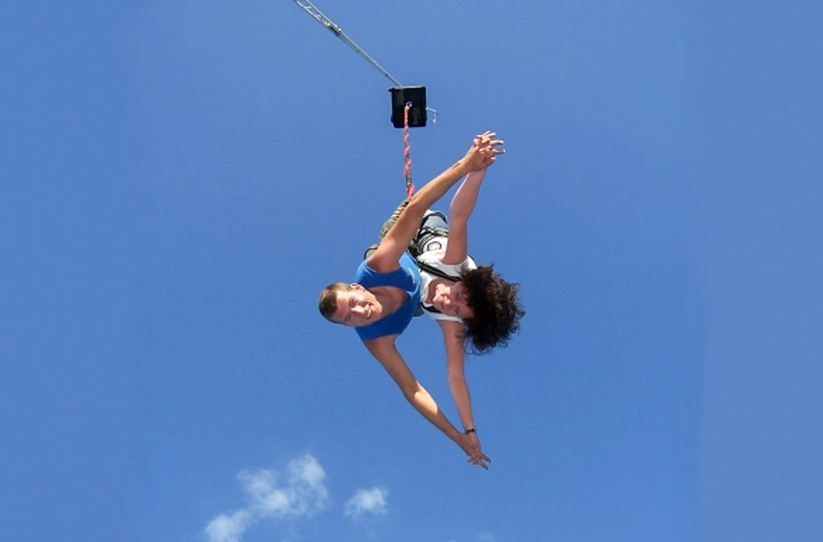 Tandem-Bungee Jumping für Zwei in Berlin als Geschenk