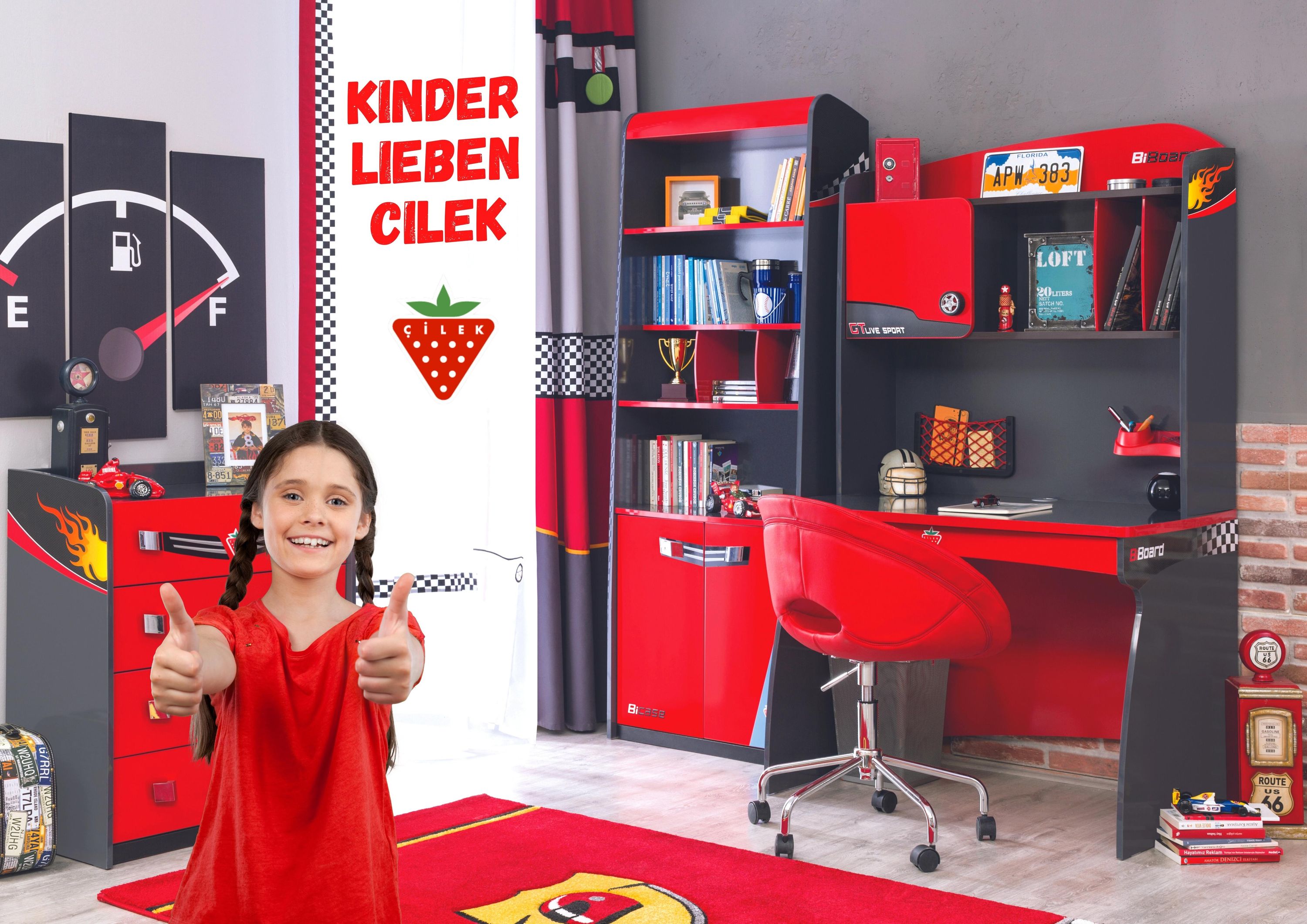 Kinderzimmer Bücherregal mit vier Böden und Schrank