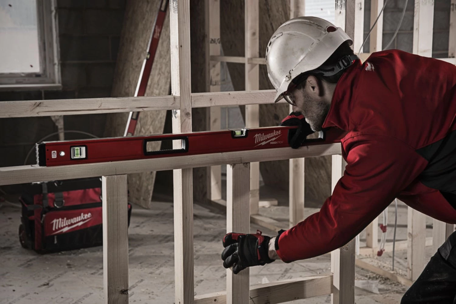Milwaukee 4932459070 Redstick Backbone 180 Waterpas - 180 cm