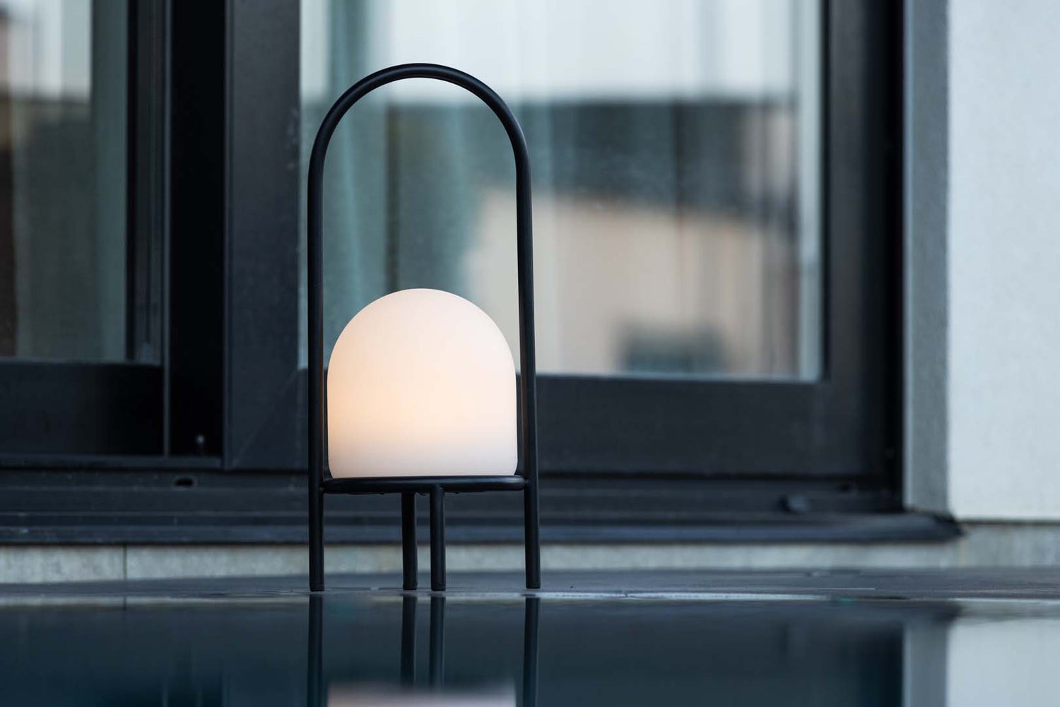 Colie LED tafellamp voor buiten, 19 x 43 x 19 cm, zwart. 19 x 19 x 43 cm