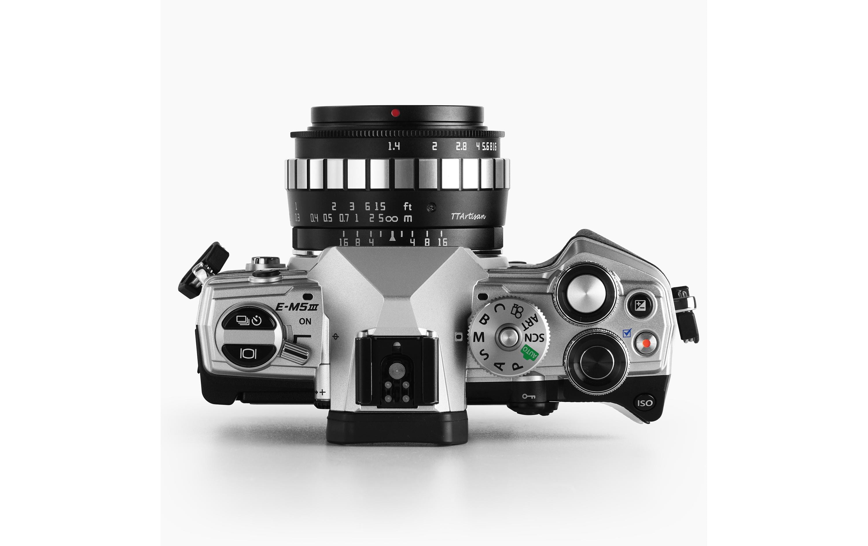 Festbrennweite APS-C 23mm F/1.4 – Nikon Z<br>Lichtstarkes Festbrennweitenobjektiv mit weichem Bokeh-Effekt