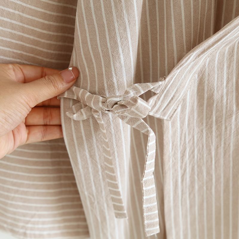 Finlies - Gestreepte pyjamajas met lange mouwen en wikkelmotief