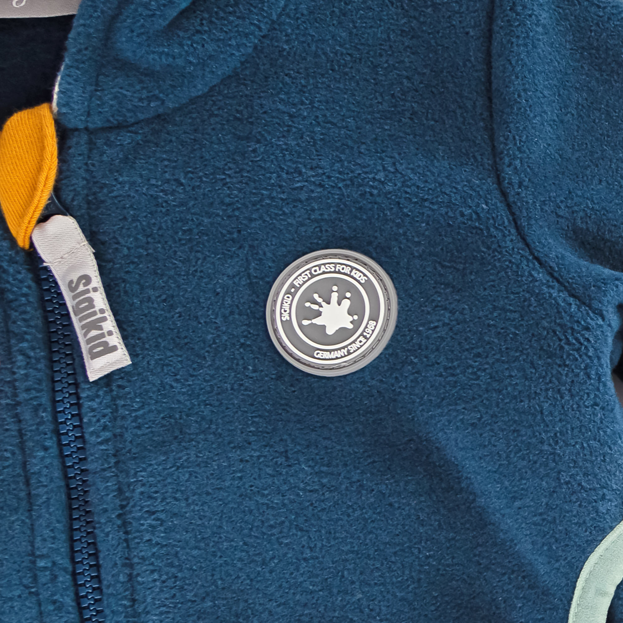 Kapuzen-Fleecejacke B - WILD CROCODILE in blau