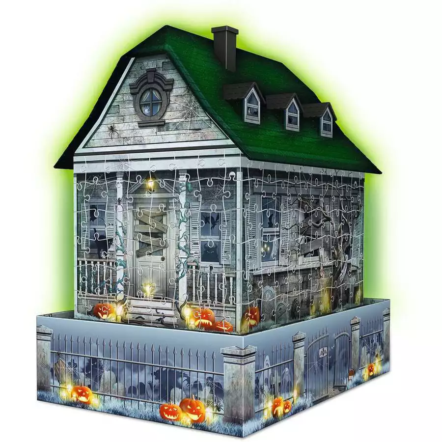 Ravensburger Gruselhaus bei Nacht bunt