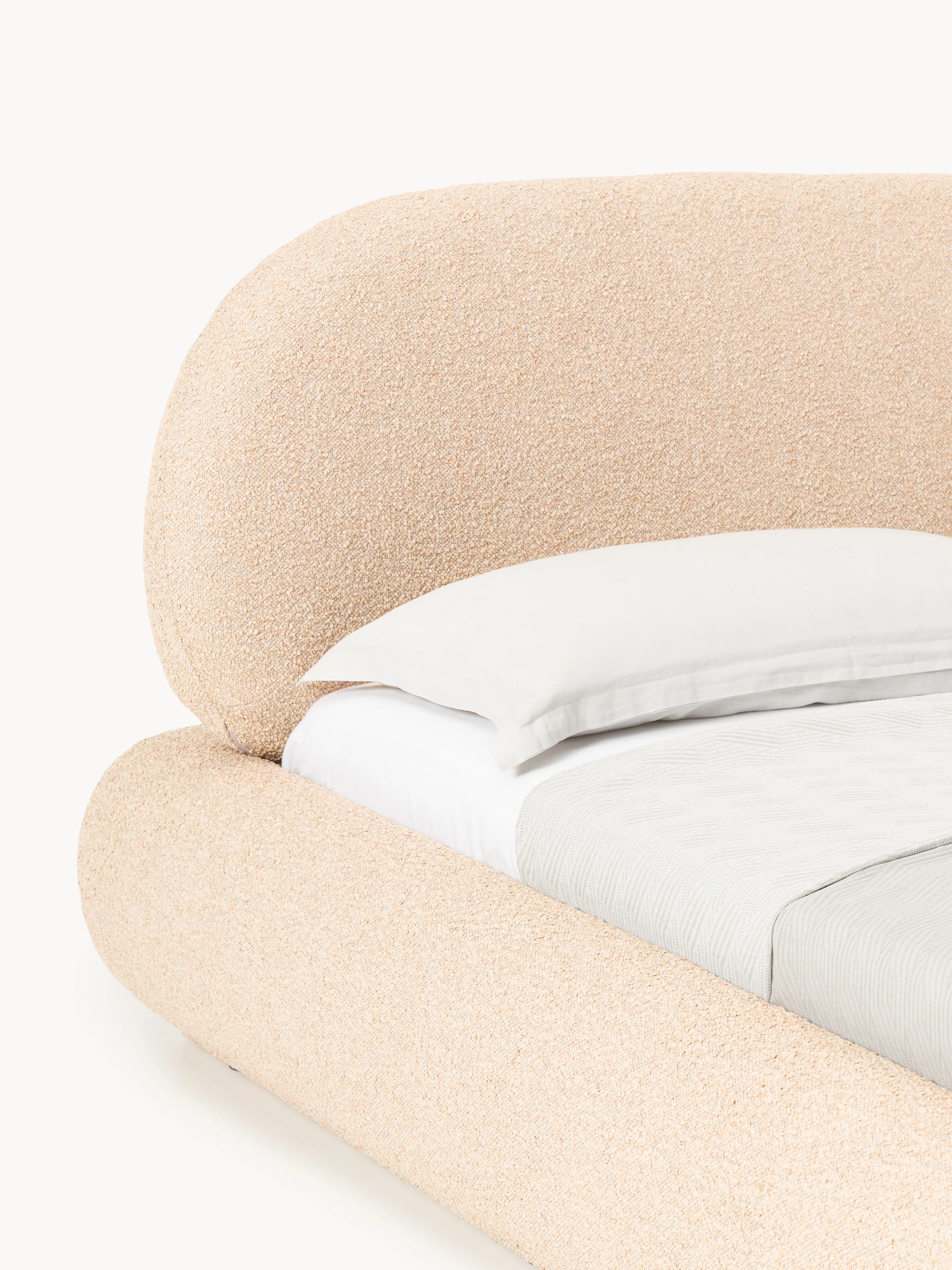 Bouclé gestoffeerd bed Alba met opbergruimte