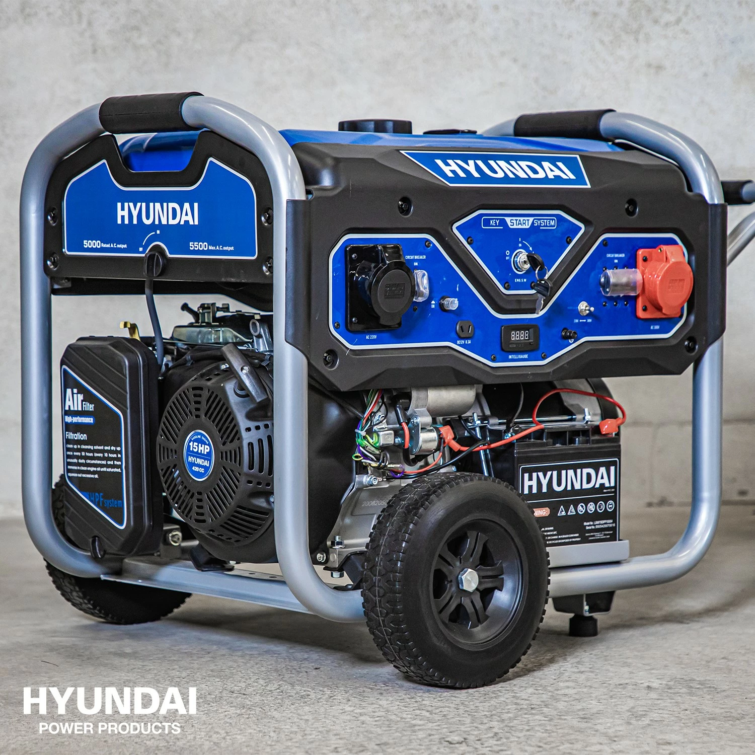 Hyundai 55054 Benzine generator met elektrische start - OHV Motor - 5500W - 3 Fase Full Power