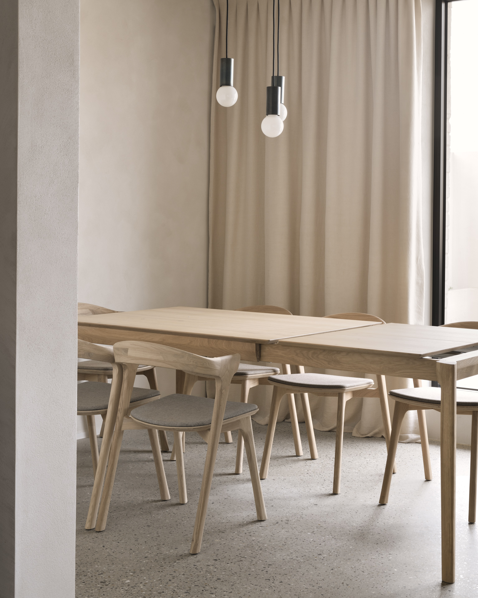 Uitschuifbare eettafel Bok gelakt eiken 120/180 cm
