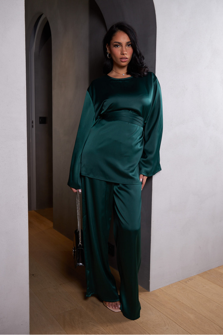 Ensemble 2 pièces blouse + pantalon en satin vert