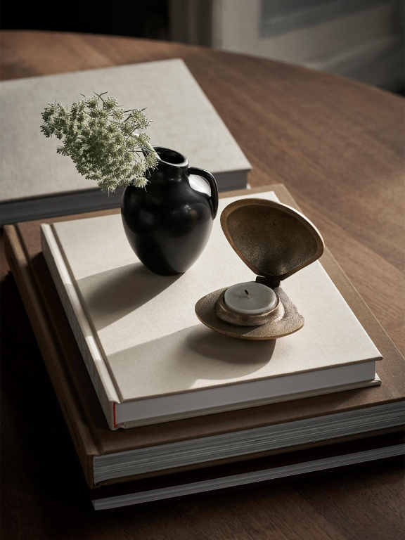 Ferm Living Clam waxinelichthouder messing
