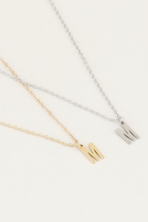 Ketting met letter