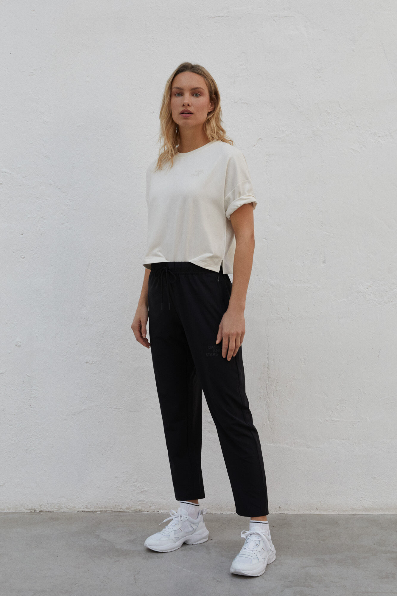 Calça jogger preta - preta