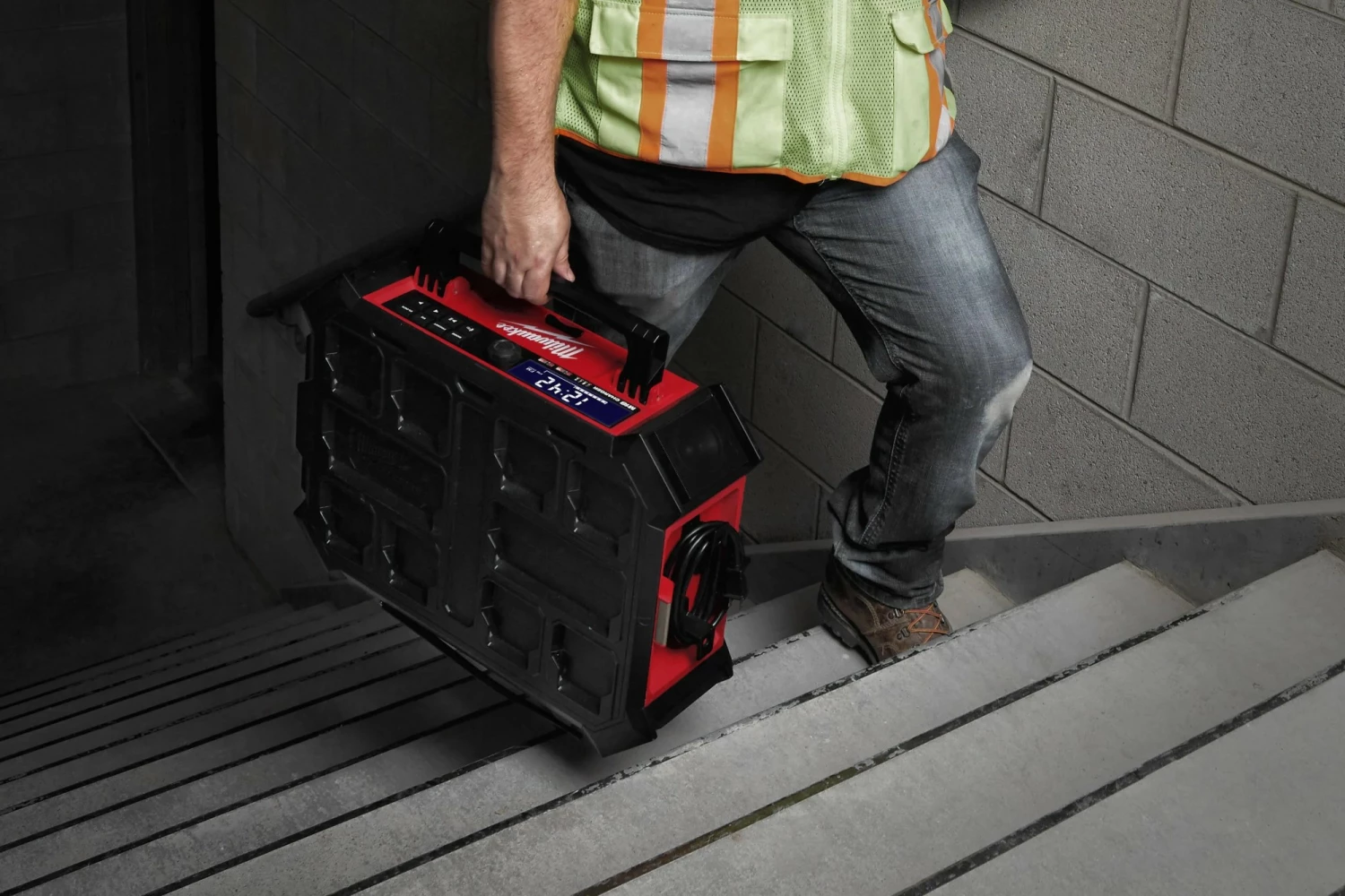 Milwaukee M18 PRCDAB -0 18V Li-Ion accu packout bouwradio body - DAB  - IP58