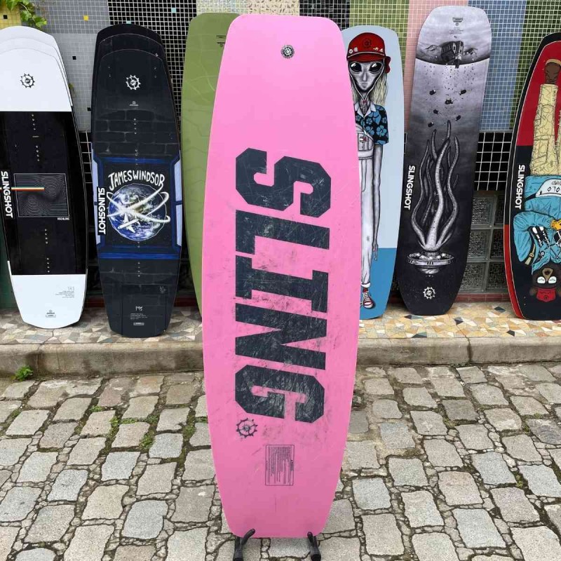 Wakeboard Slingshot Occasion Salmon 155cm 2022 - The Corner Shop