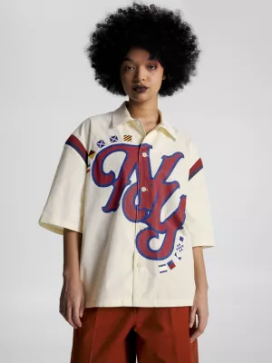 Camisa de manga curta com logotipo College NY