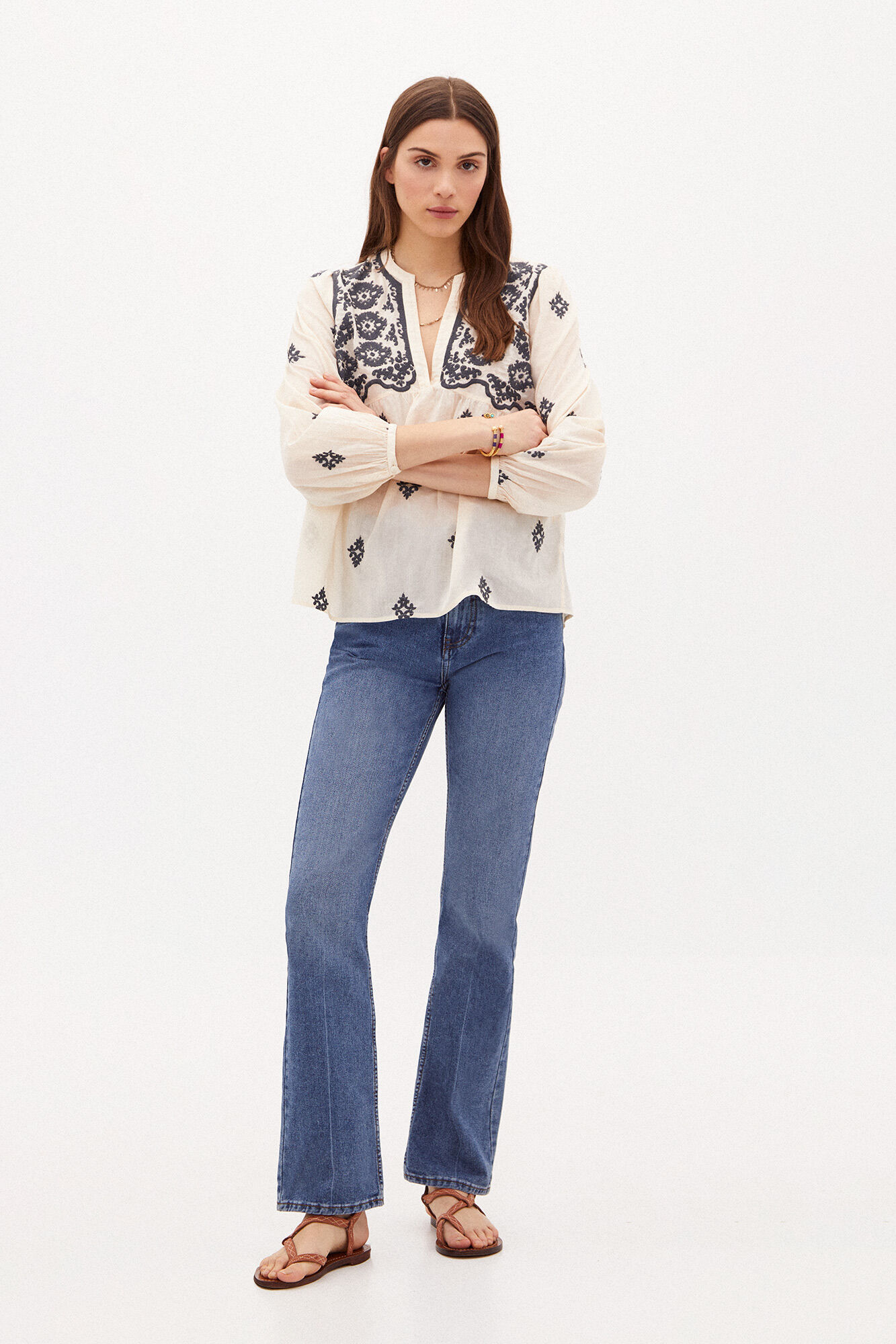 Blusa Cala em algodão bordado - Bege