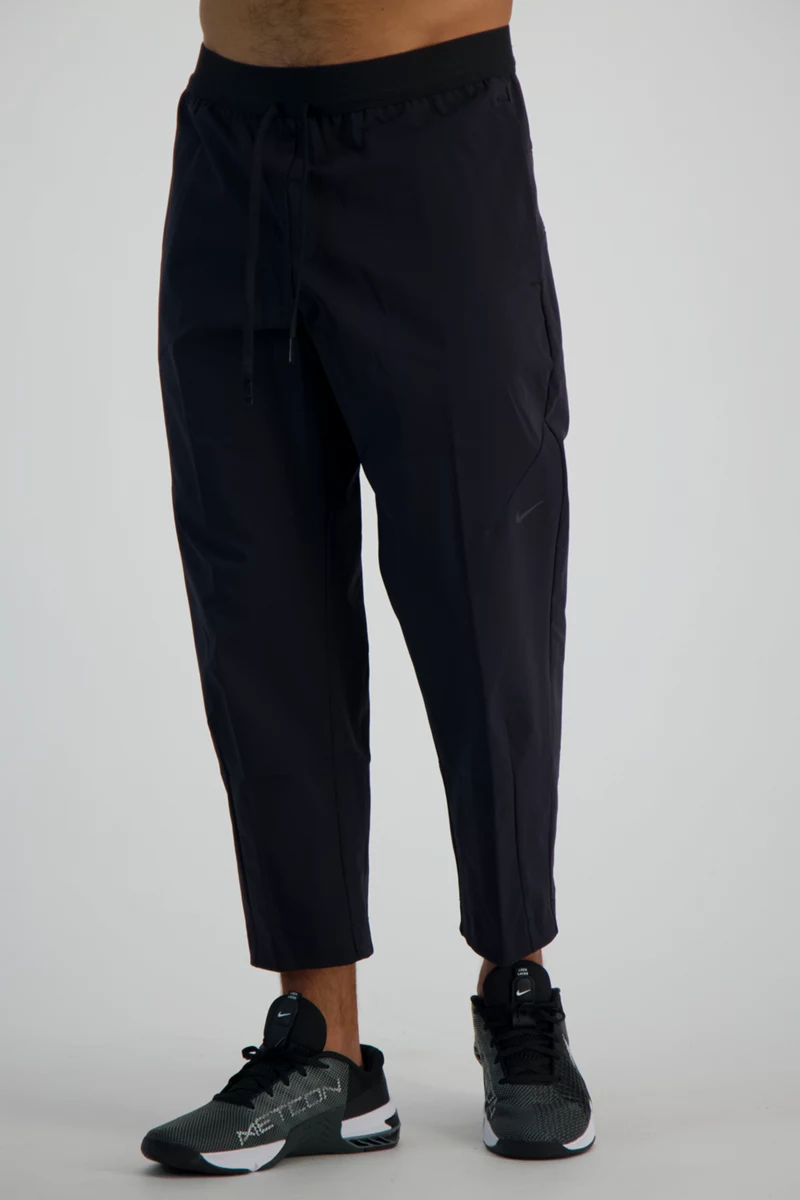 Nike A.P.S. Woven Herren Trainerhose