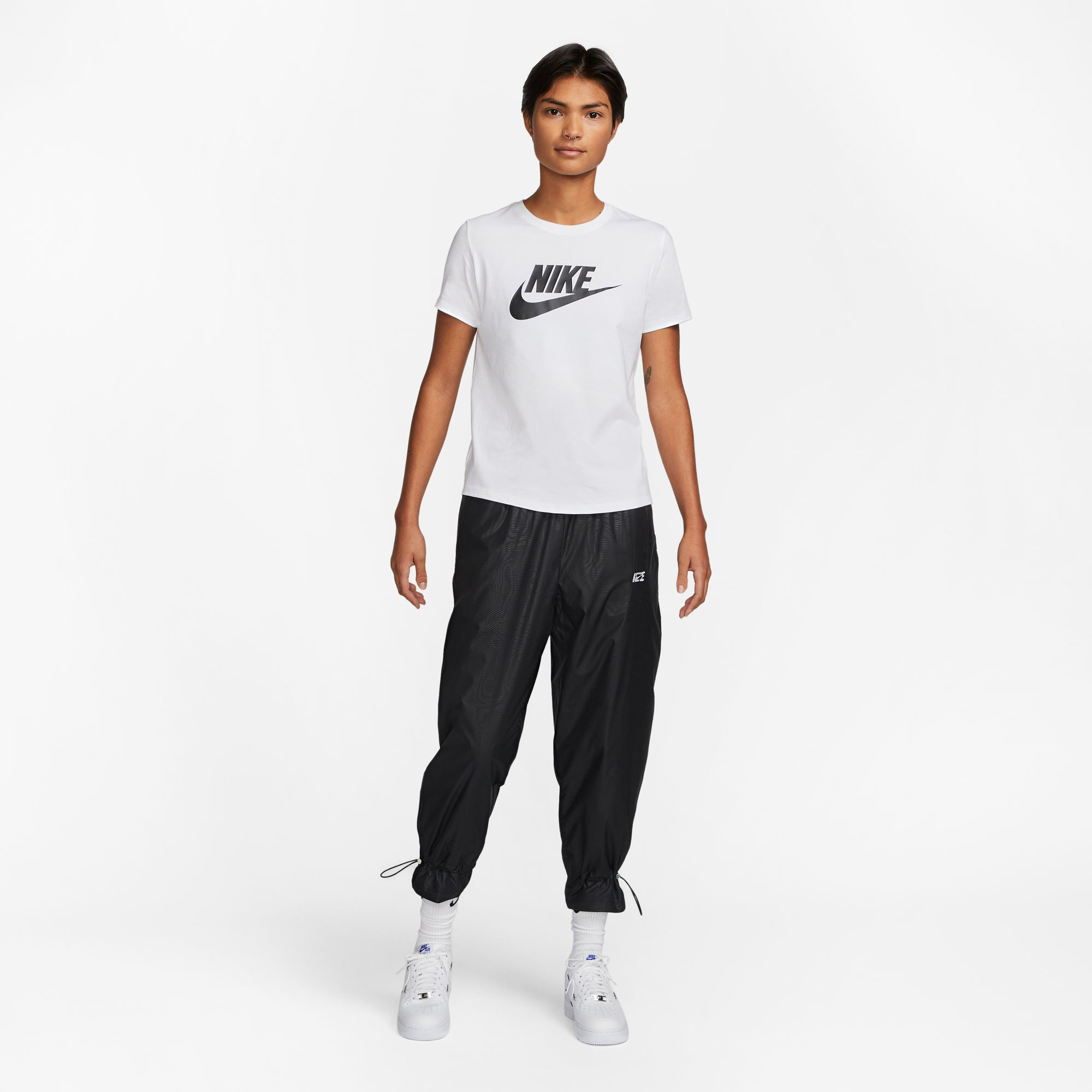 Nike New Sportswear Essential Icon Futura T-shirt Femmes - Blanc