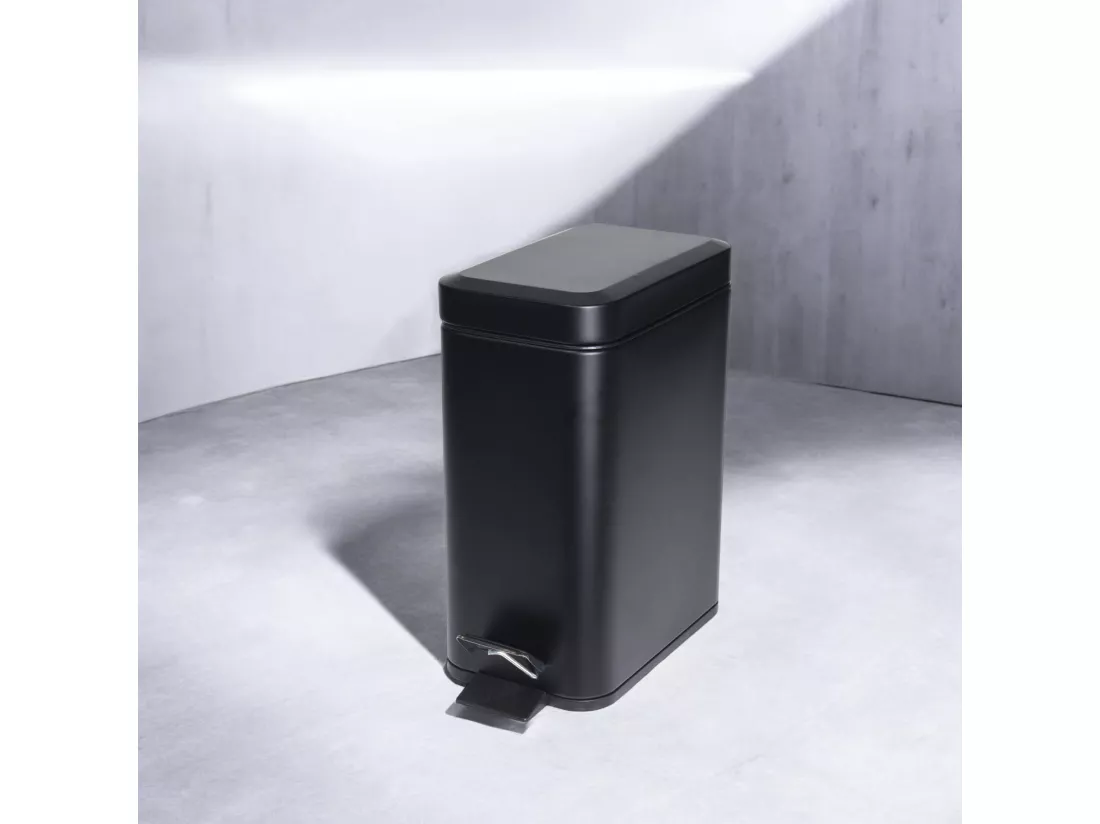 Poubelle à pédale Well Home 5L en métal couleur noir