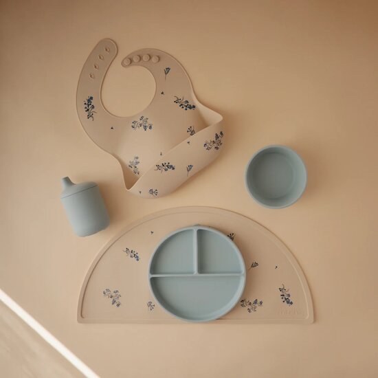 Bavoir en silicone   Lilas        de               mushie