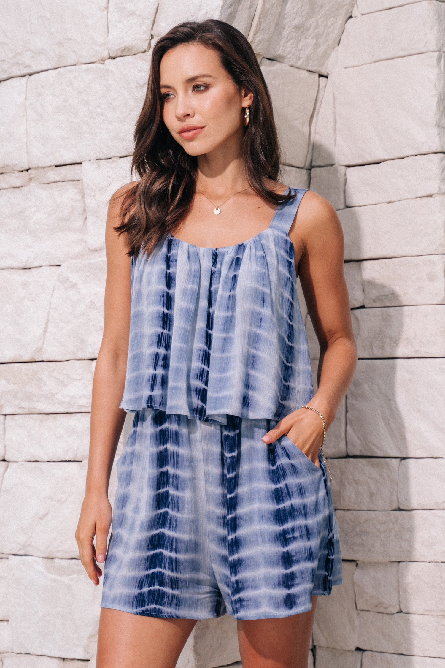 Combishort avec col carré et corsage à volants tie dye