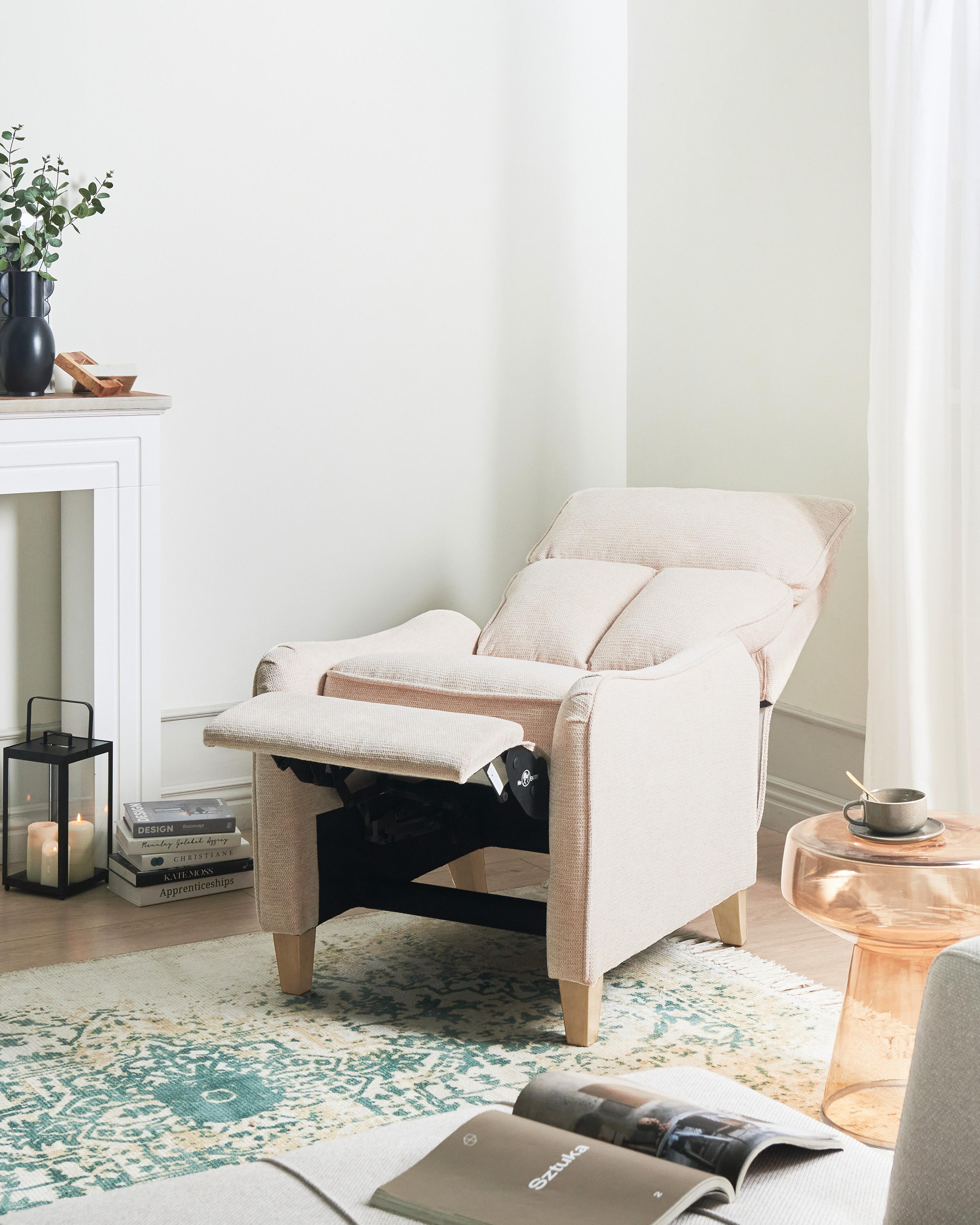 Relaxfauteuil ROYSTON inclusief voetensteun Stof Beige