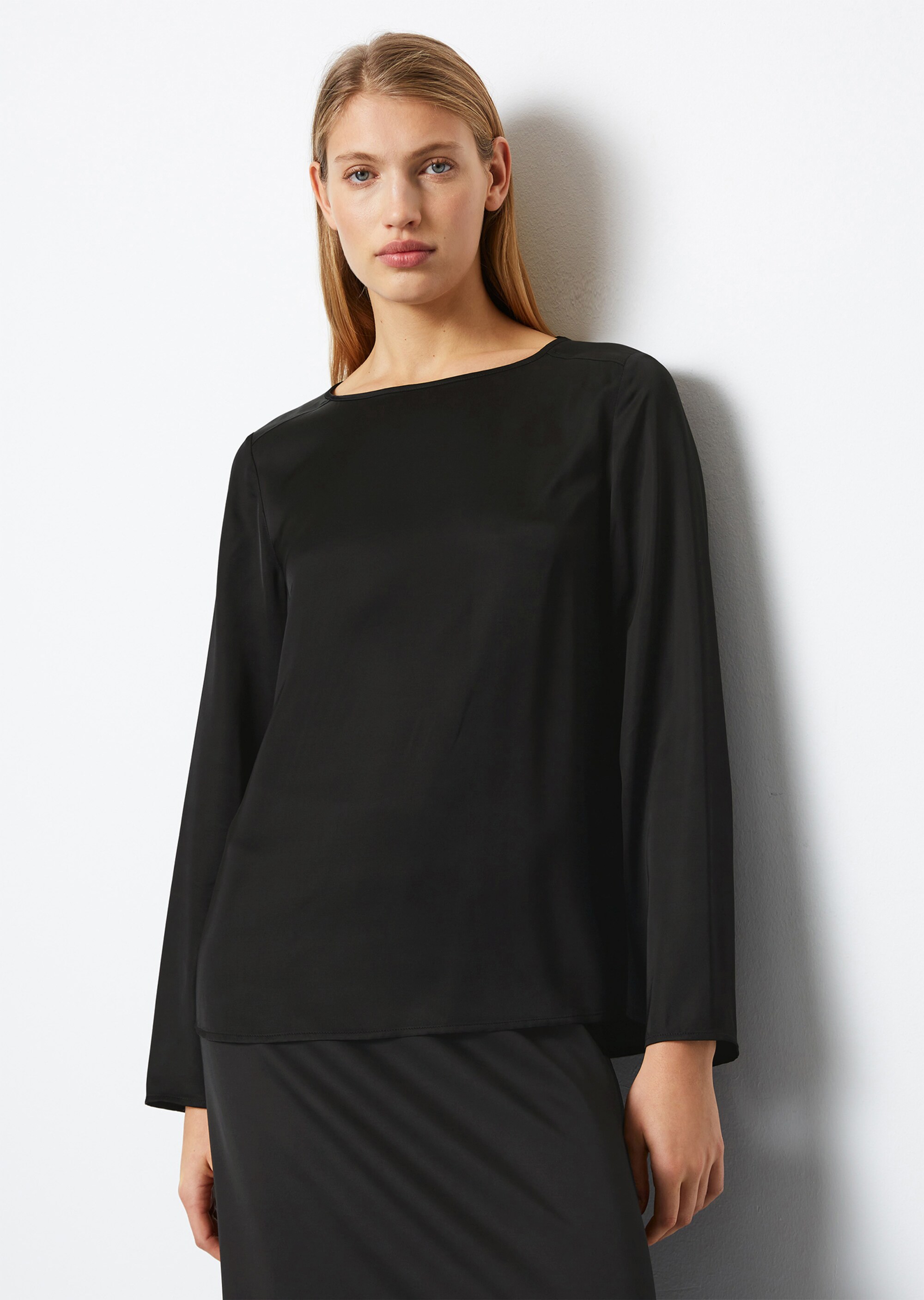 Fließendes Blusenshirt regularaus Viskose-Satin