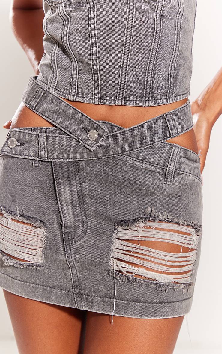 Washed Grey Mini-jupe En Denim Usé Avec Taille Découpée