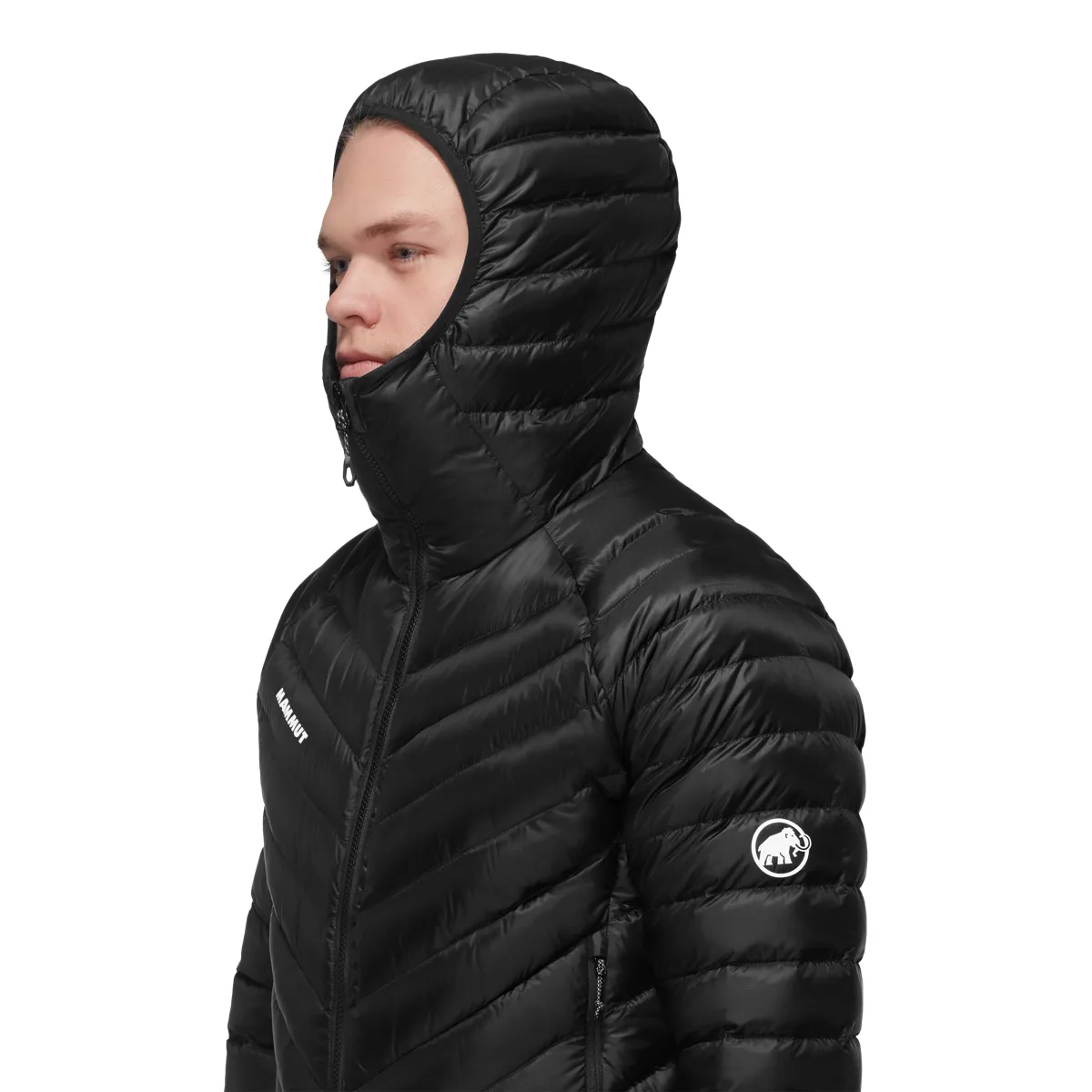 Mammut Men's Broad Peak In Hooded Jacket Black