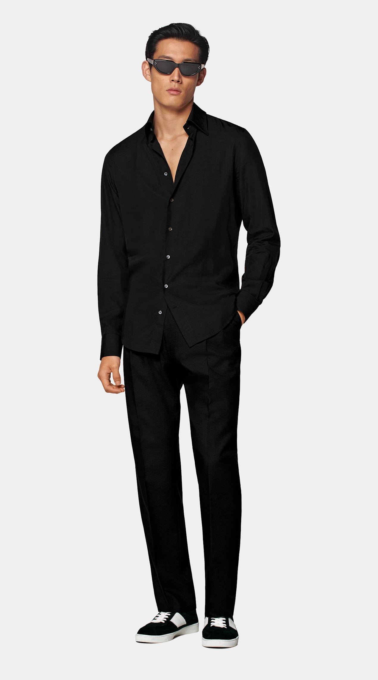 Chemise coupe ajustée à col classique large noire