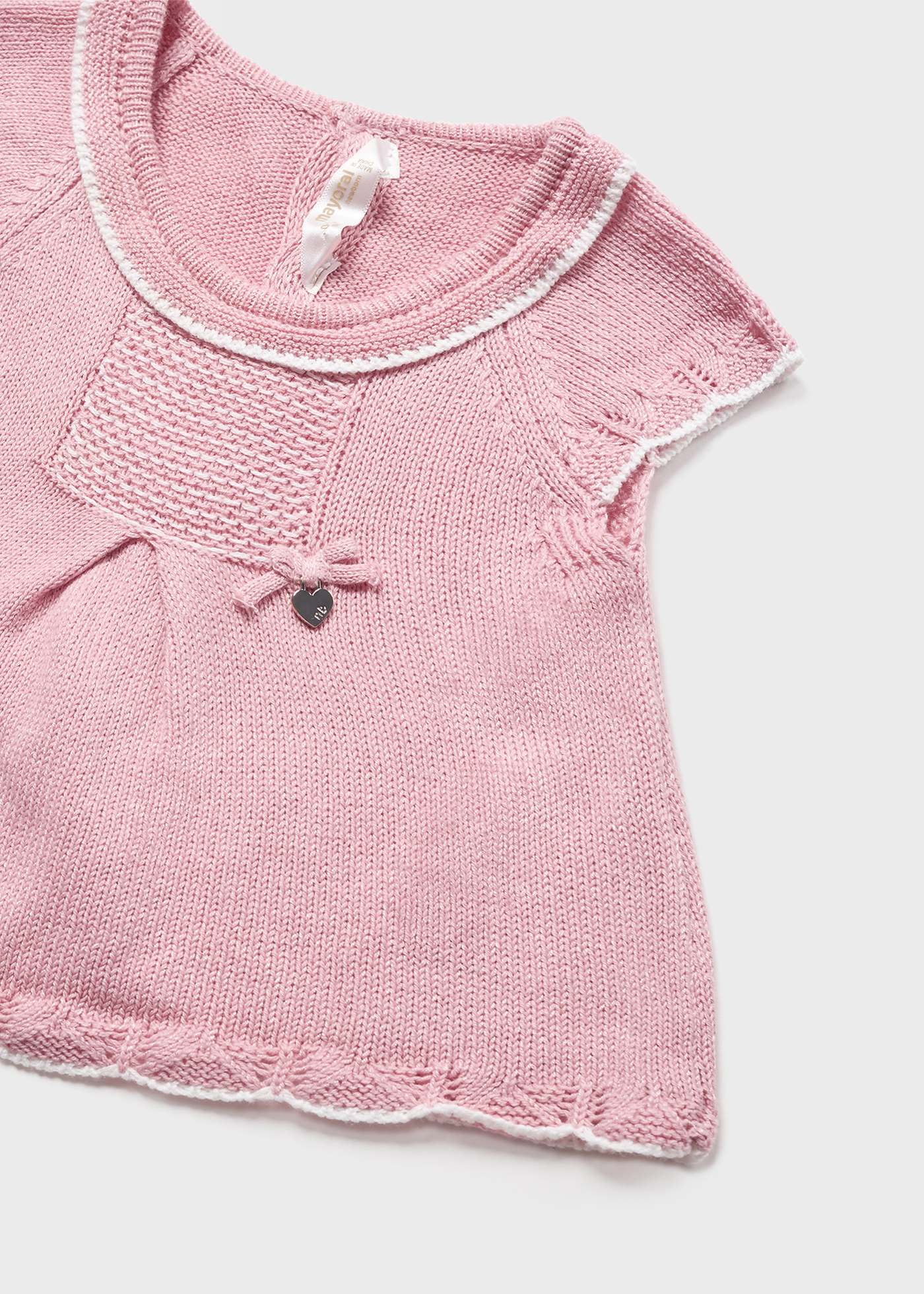 Conjunto de duas peças em malha de algodão sustentável para recém-nascidos.