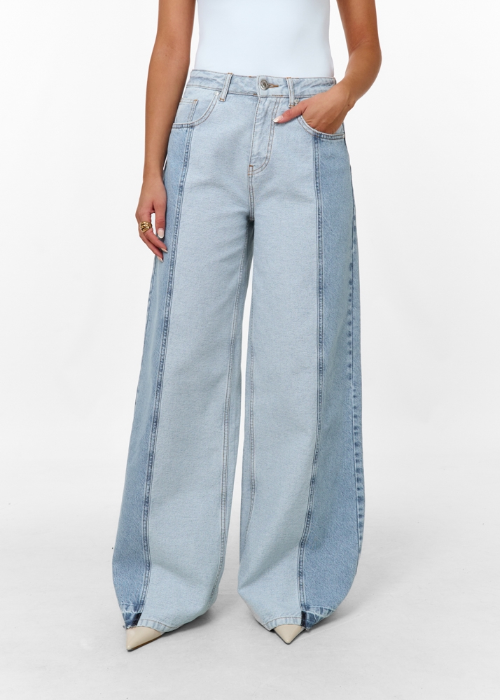 Nora jeans lichtblauw