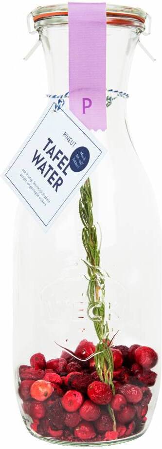 Pineut tafelwater cranberry, kers en rozemarijn 1 l