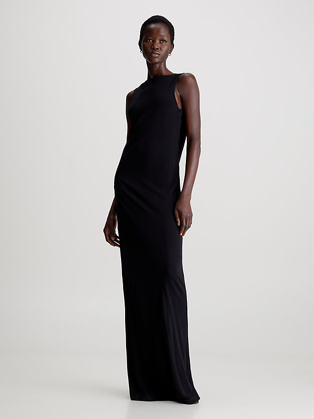 Vestido maxi justo com abertura nas costas