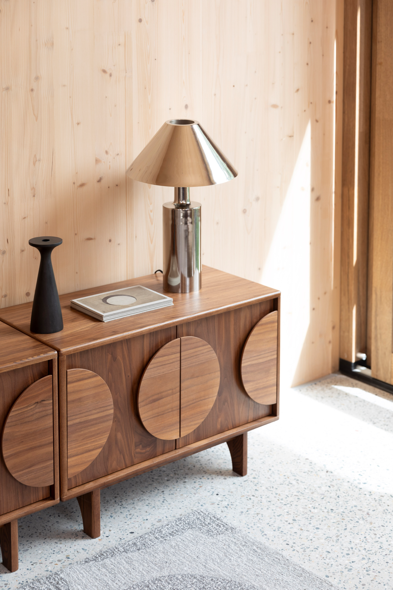 SIDEBOARD GROOVE 2 DOORS WALNUT