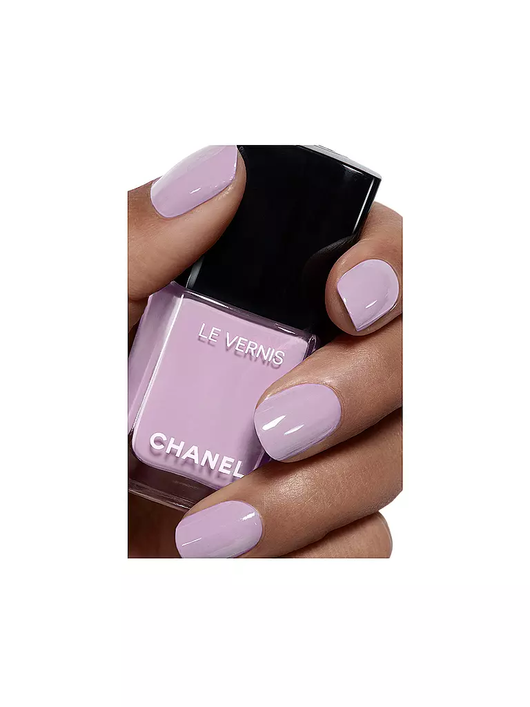 CHANEL NAGELLACK – FARBE UND GLANZ MIT LANGEM HALT 13ML lila