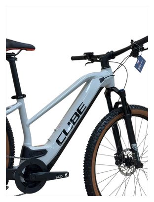 Produit reconditionné . Cube Reaction Hybrid Pro 625 Shimano 2022 . VTT électrique . Cube . très bon état