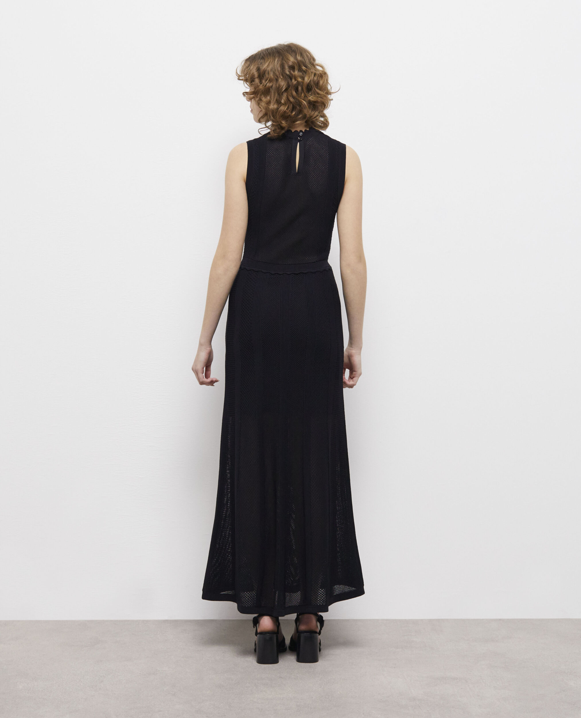 Robe longue en maille noire