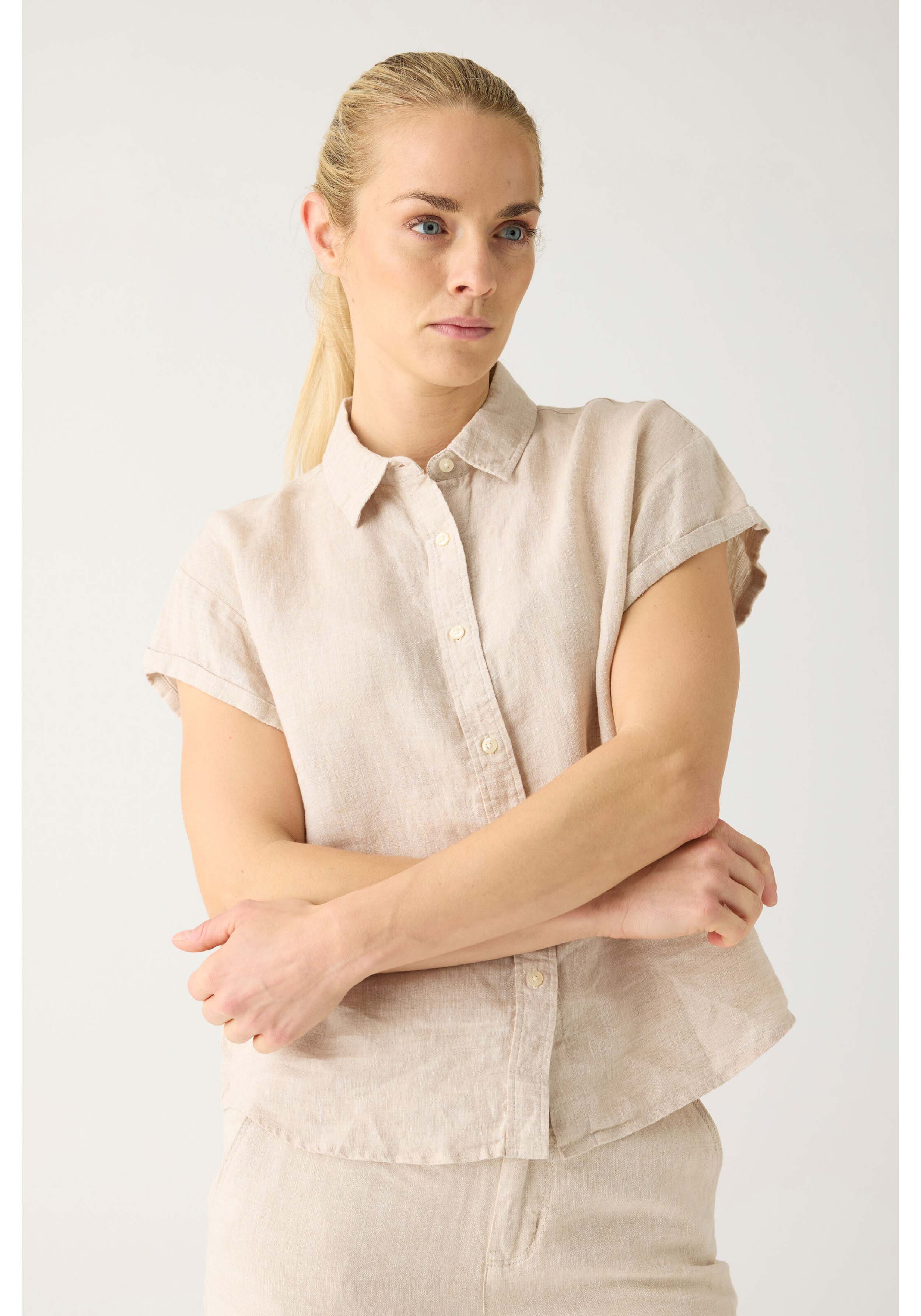 Knowledge Cotton Apparel Hemdbluse Aster Fold Up SS Linen Shirt Yarndyed Feather Gray