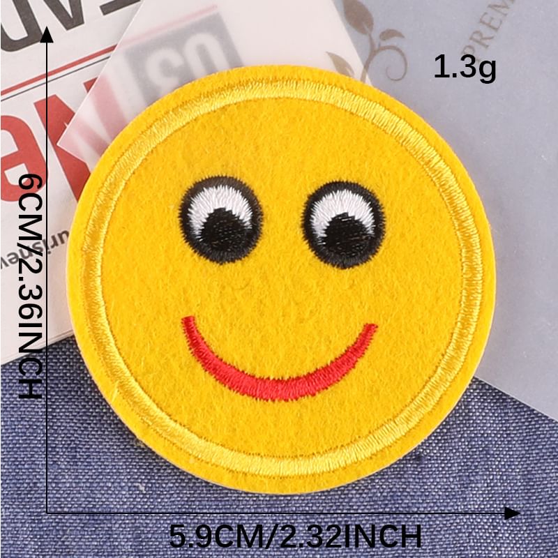 Embroidery Kingdom - Smiley geborduurde applicatiepatch (verschillende ontwerpen)