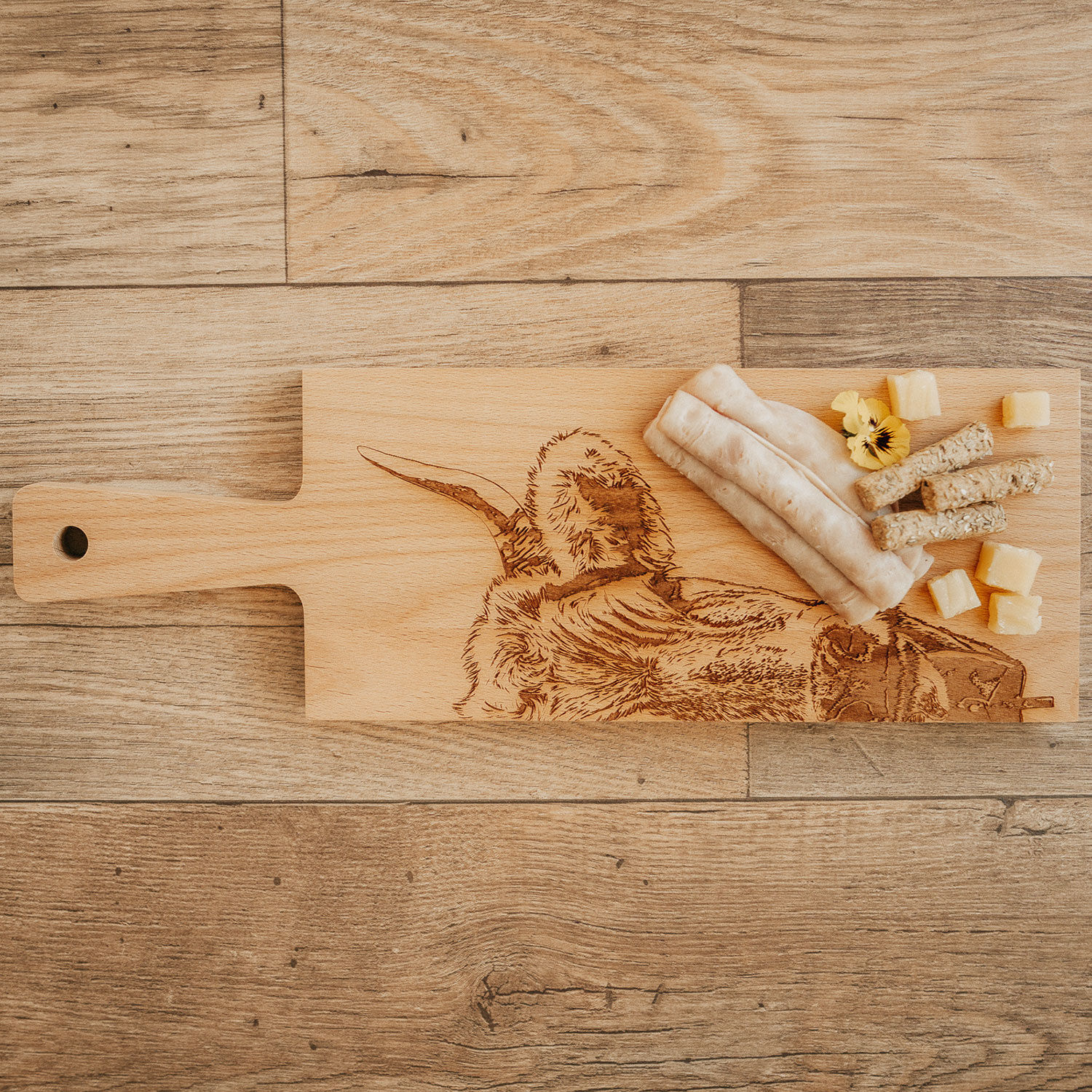 Holzbrett Zoom mit Hornkuhmotiv
