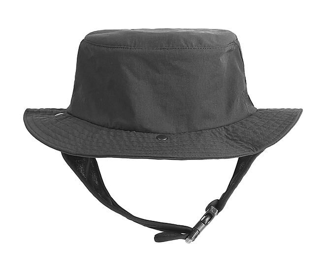 PICTURE - CHAPEAU SALTVIK SURF