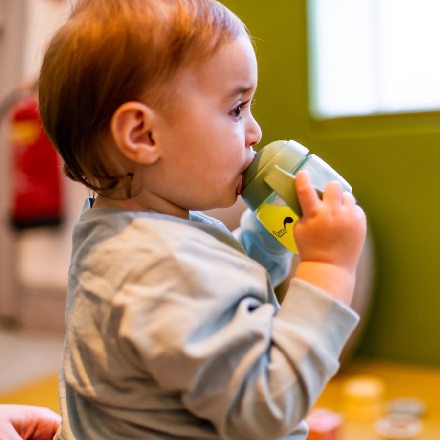 Tommee Tippee Trinklernbecher Sippee Cup 190ml ab 4+ Monate in gelb