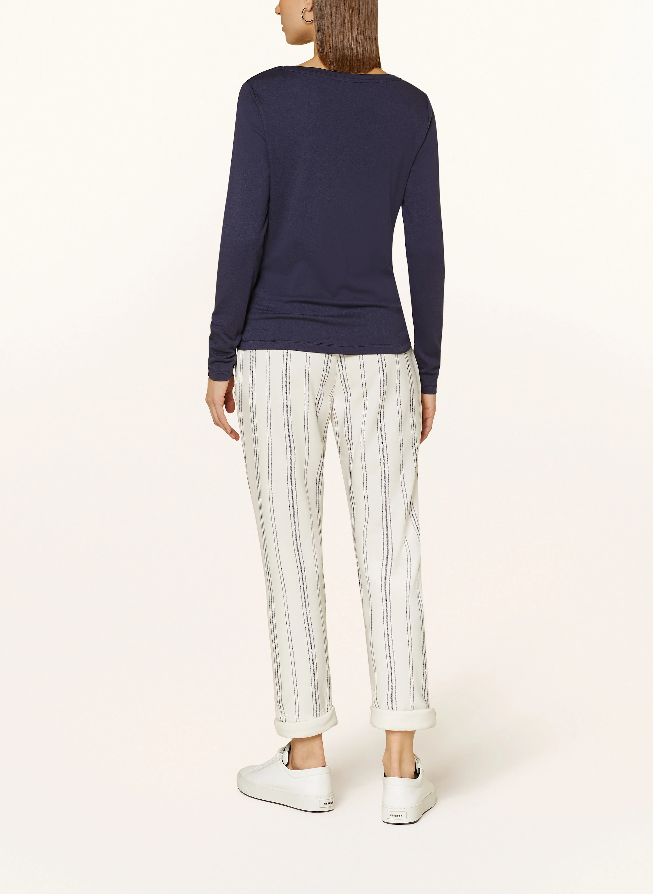 Juvia Longsleeve IVETTE