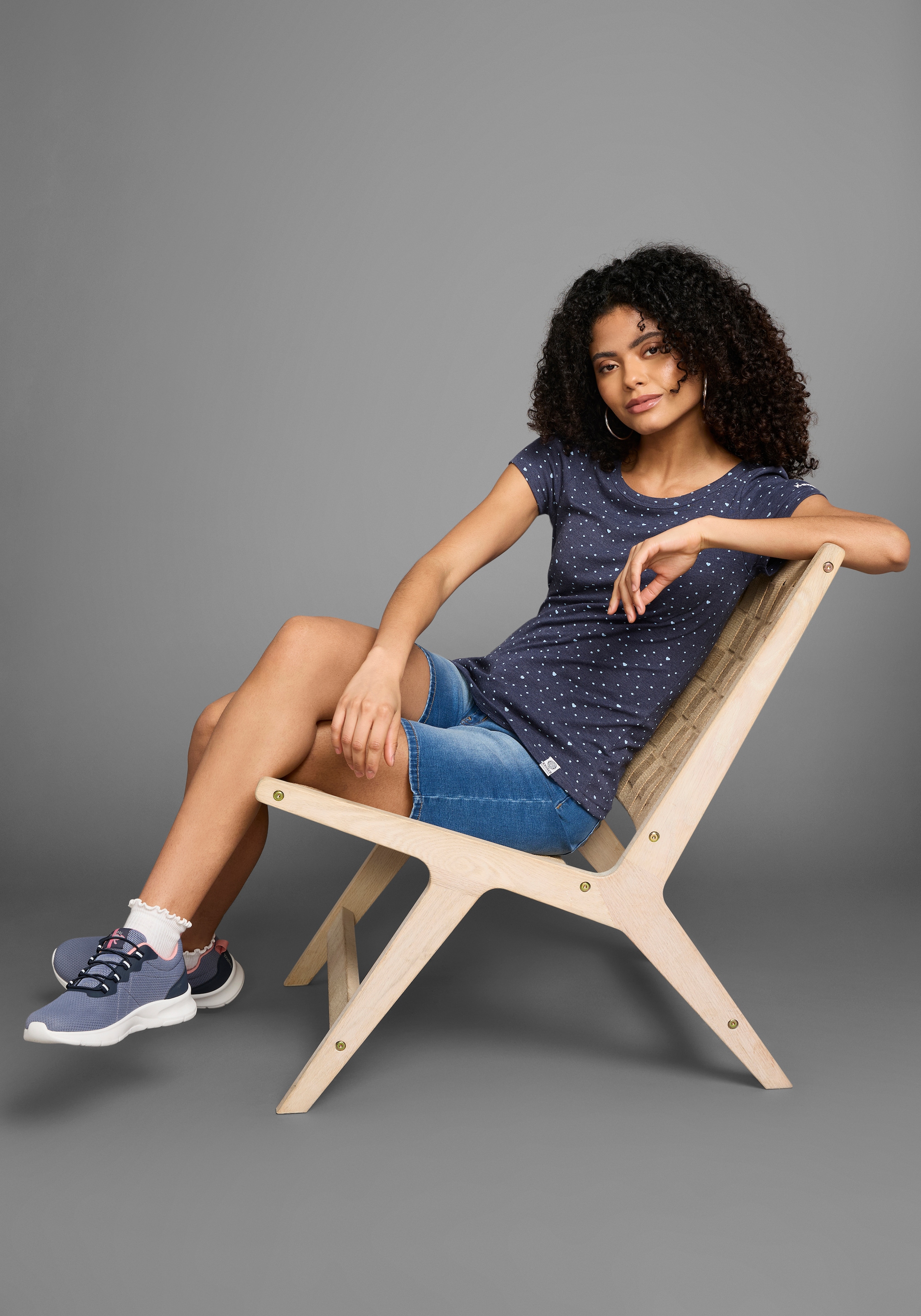 KangaROOS T-Shirt Kurzarm,  elastische Rippware,  mit Herz-Muster,  Rundhalsausschnitt