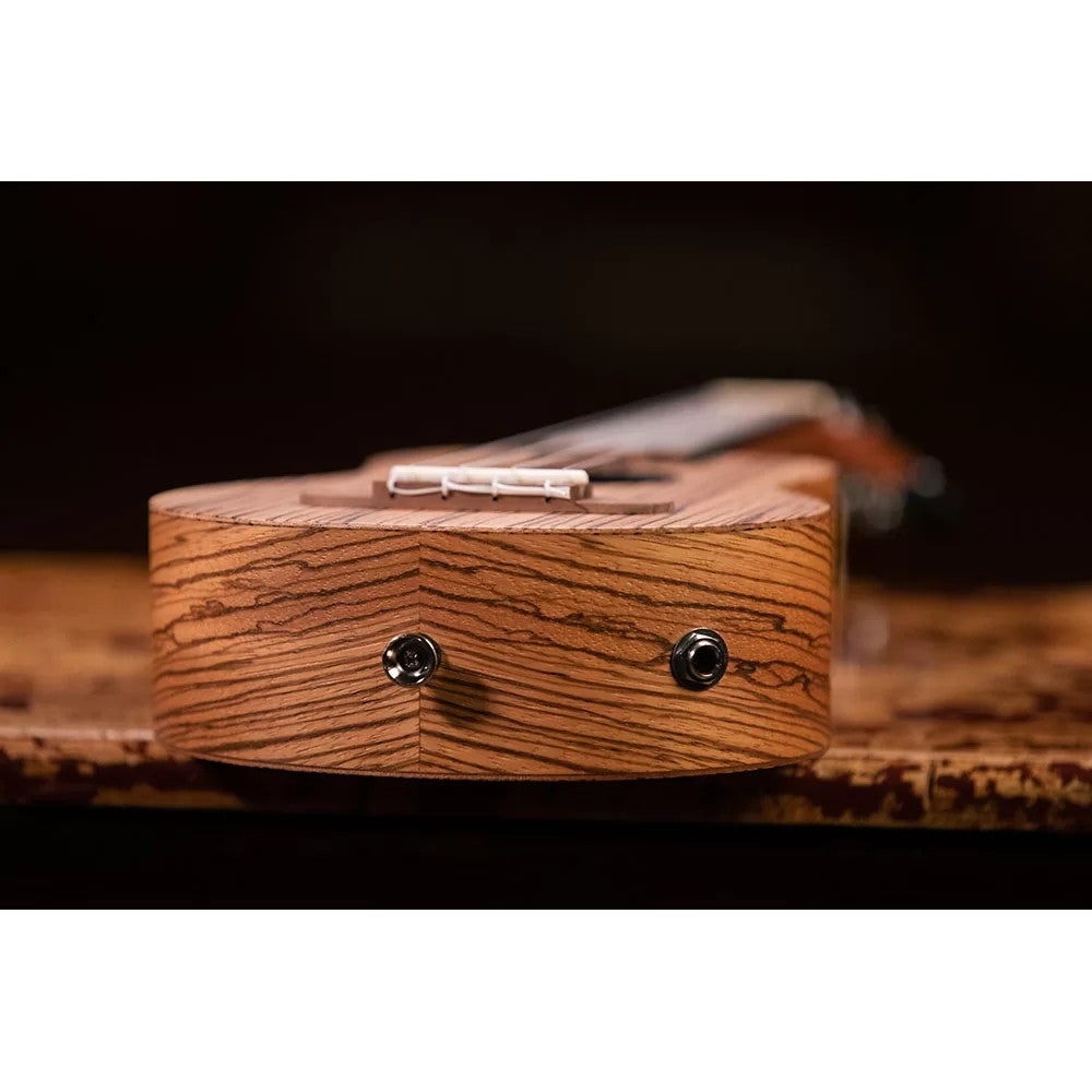 Ortega RFU10ZE Timber Series Natural E/A sopraan ukelele met gigbag