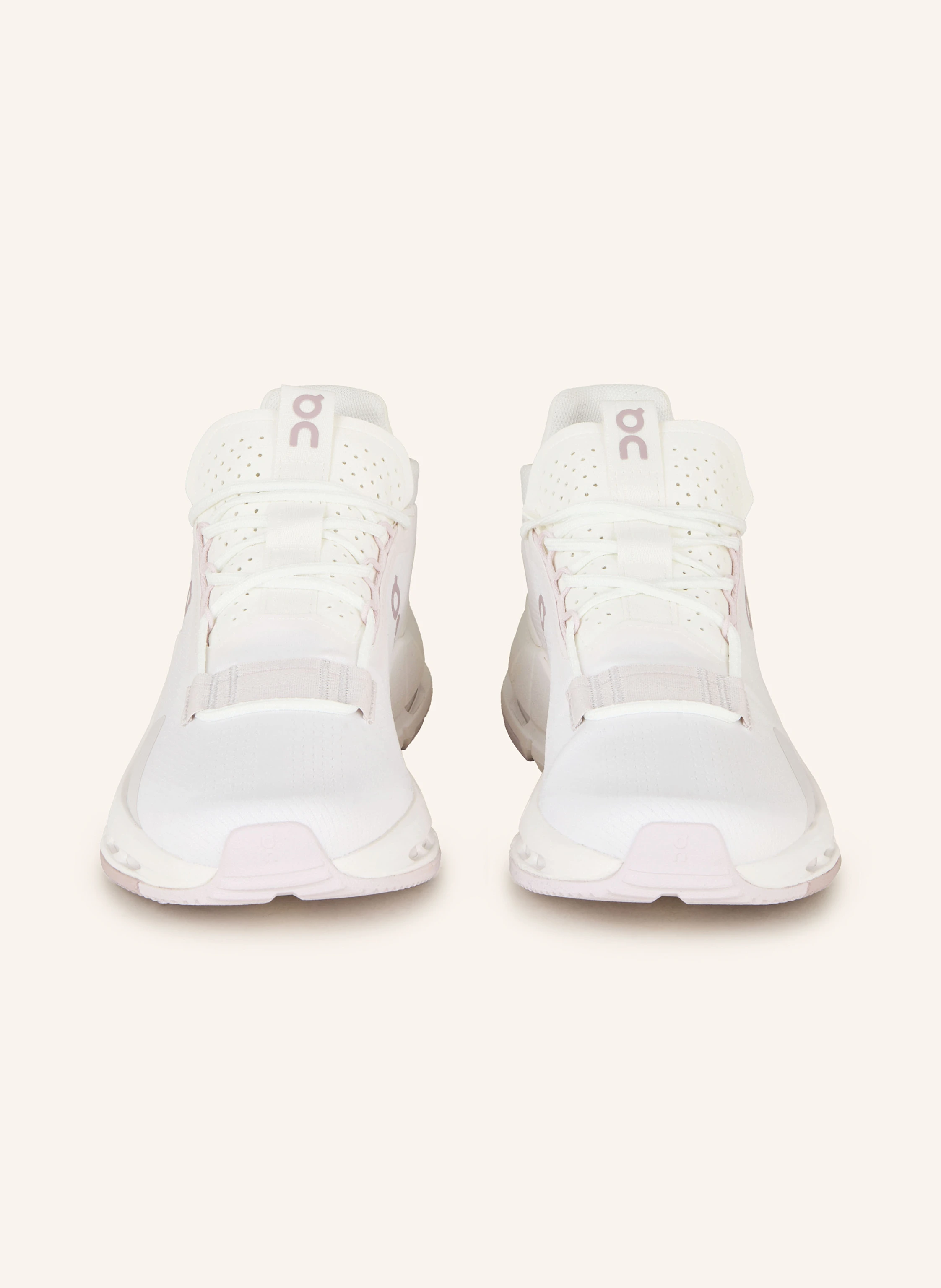 On Sneaker CLOUDNOVA 2