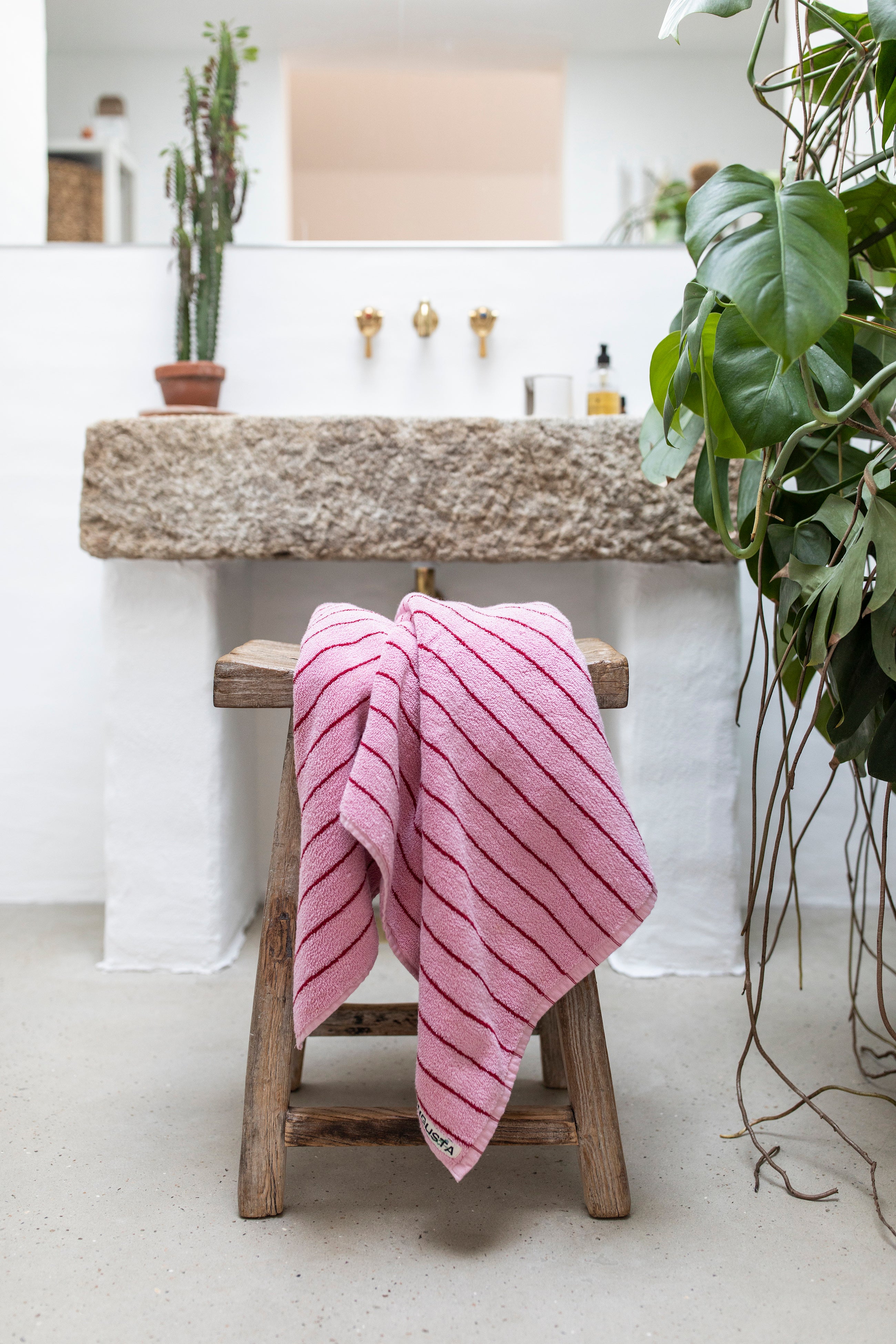 Bongusta  Naram håndklæde - Baby Pink & Ski Patrol Red