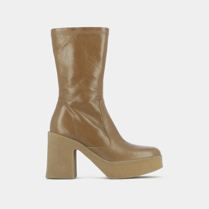 Bottines à plateformes  en cuir vieilli cannelle
