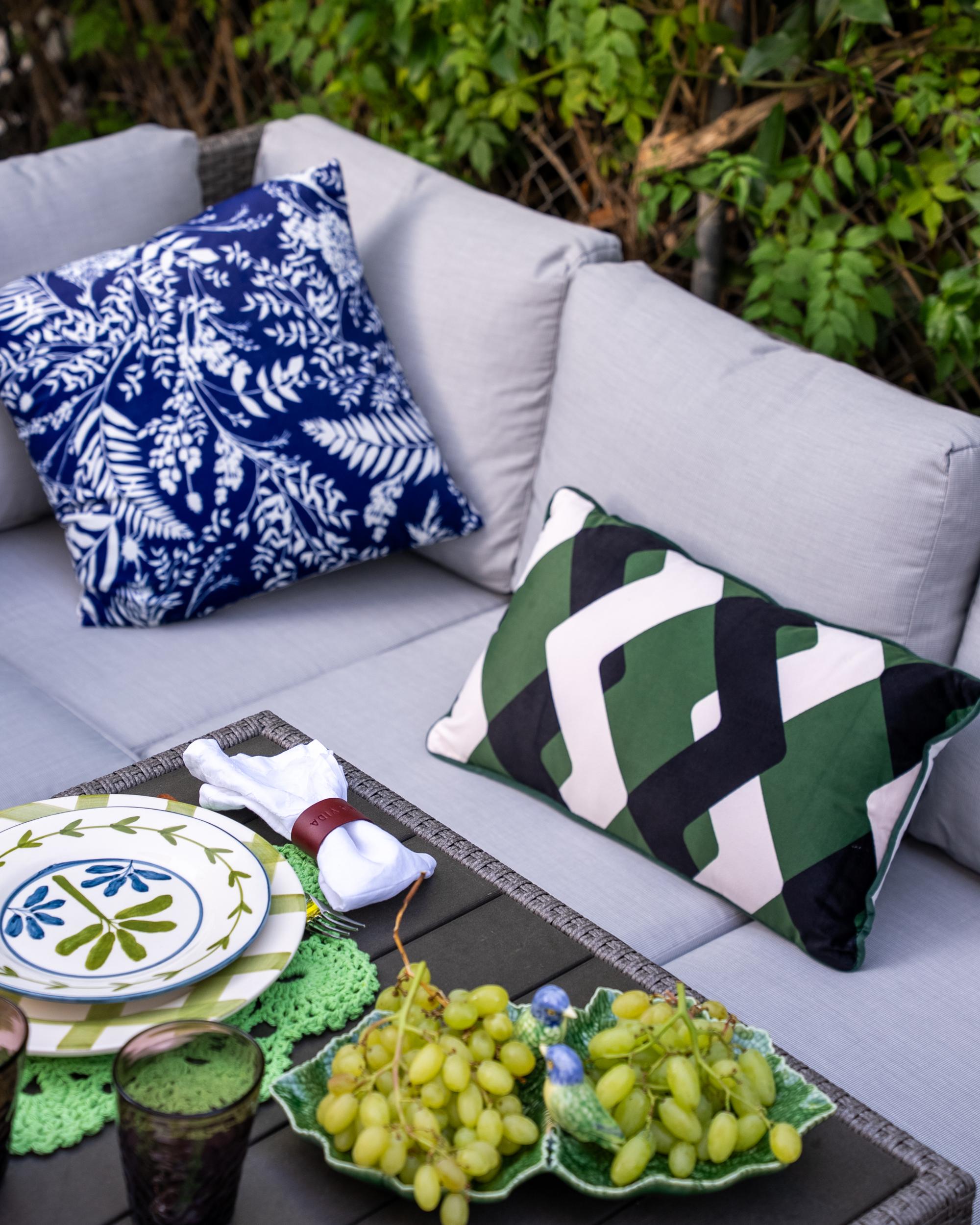 Set van 2 tuinkussens GLIMMER bladpatroon 45 x 45 cm Blauw